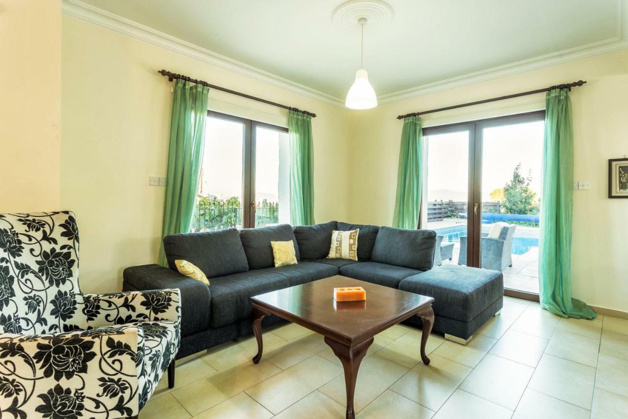 Villa Nikolina Dhrousha Extérieur photo